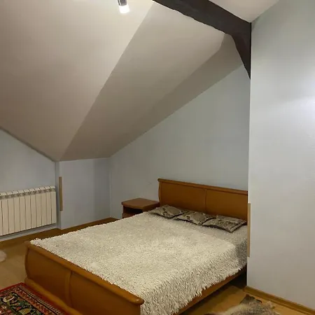 Cozy Center Apartment *