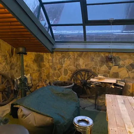 Cozy Center Apartment